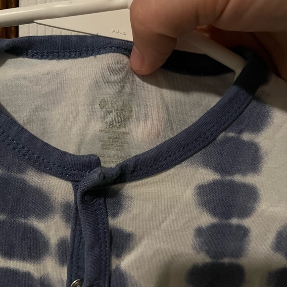 Kyte Baby steel ripetide snap romper size 18-24 months - Picture 2 of 2